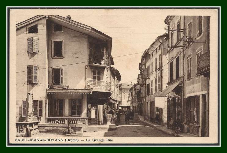 CPA SAINT JEAN EN ROYANS (26) La Grande Rue, écrite 