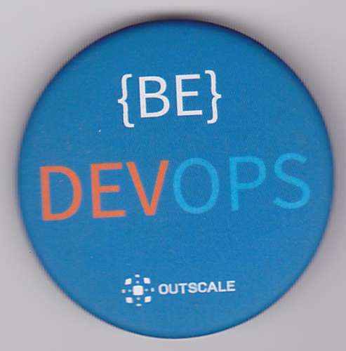 Badge publicitaire - {BE} DevOps, Outscale