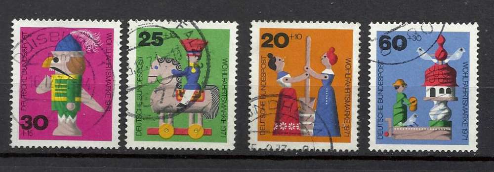 ALLEMAGNE Série surtaxée YT n° 551 - 554 Côte 2.75€