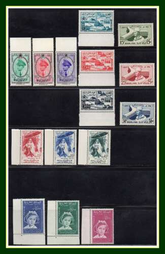  Lot Maroc entre N° 302 et 1096 ** MNH dont Tabs Coins Datés 6 SCANS (cote XXX, à voir !)