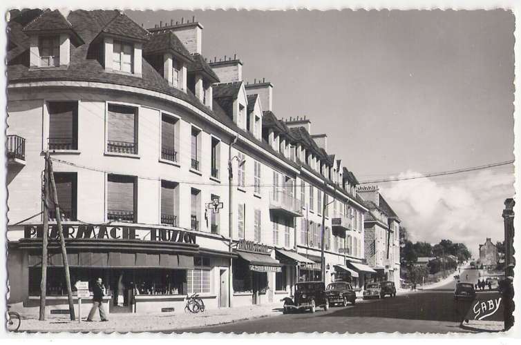 14 - Falaise -  Rue Georges Clemenceau