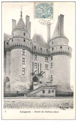 37 - Langeais - l'entrée du château 