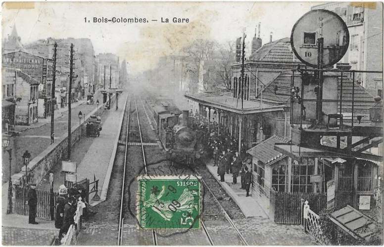 BOIS-COLOMBES: la Gare - 1