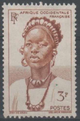 Jeune femme Togolaise (sans Togo) (1948) - YT 44 *