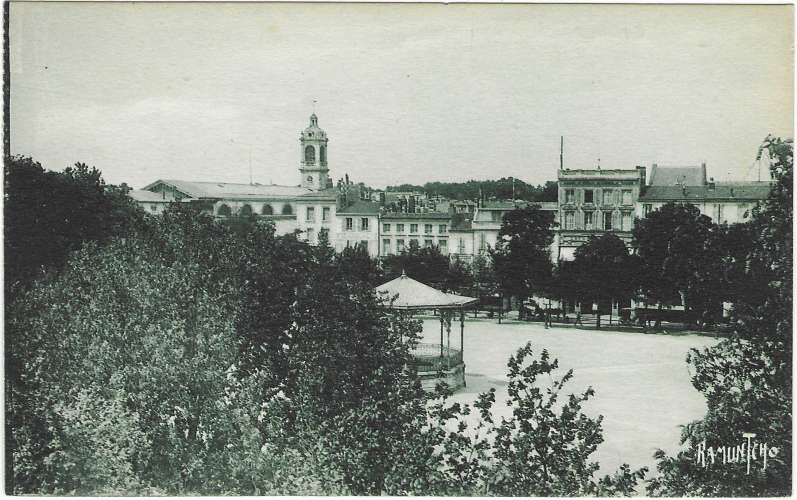 CPA - CHARENTE-MARITIME - ROCHEFORT-sur-MER, Place Colbert