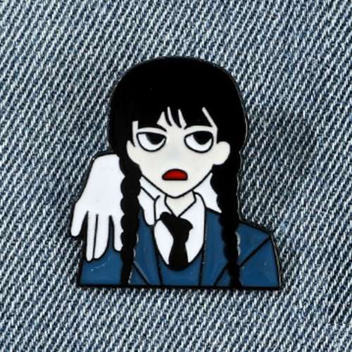 Pin's Pins Mercredi Addams Wednesday (Réf 2)