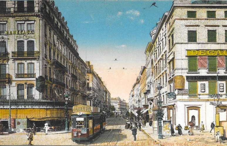 69- Lyon - rue de la république vue de Bellecour