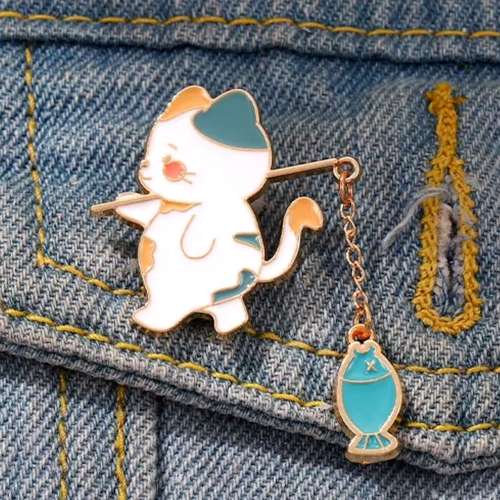 Pin's Pins Petit chat à la pêche (Réf 2)