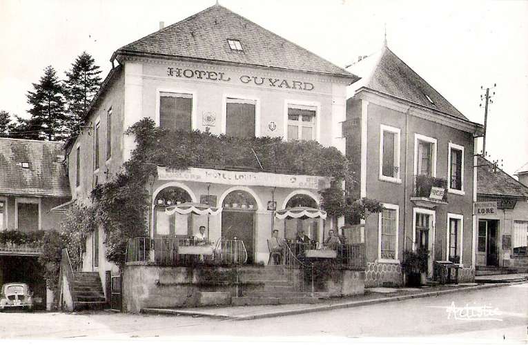 71 - Anost - Hôtel Guyard