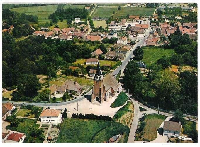  71 - Pierre de Bresse - vue générale aérienne