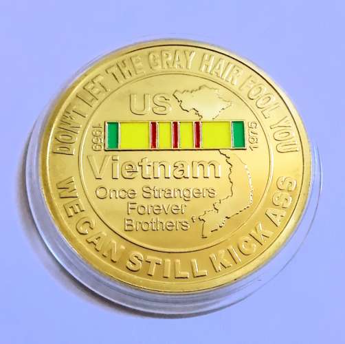 Pièce Médaille plaquée Or - Guerre du Vietnam (Réf 1)