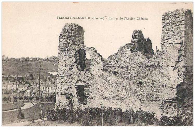 72 -  Fresnay sur Sarthe - ruines de l'ancien château