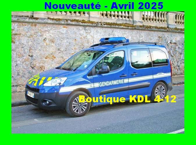 *AL FO 1 à 12 - Lot de 12 cartes postales - Véhicules des Forces de l'Ordre