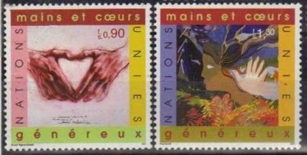 Année internationale des Volontaires, 2 valeurs (2001) - YT 428 & 429 **