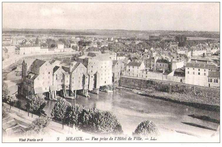 77 - MEAUX - PRISE DE VUE DE L'HOTEL DE VILLE