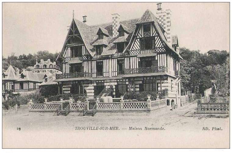 14 - Trouville - maison Normande