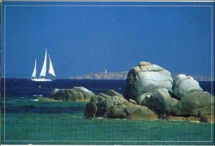 Bonifacio (20A), CPM, îlots Lavezzi & voilier au large de Bonifacio