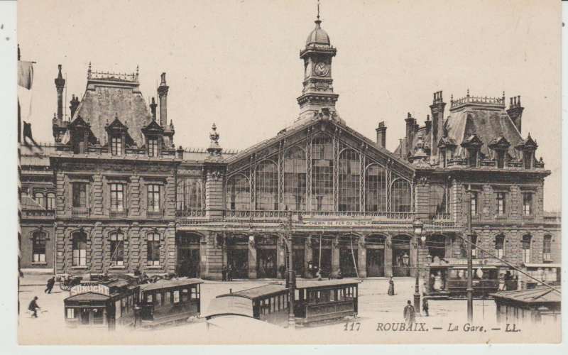 CPA ROUBAIX (59) LA GARE - ANIMEE - TRAMWAYS