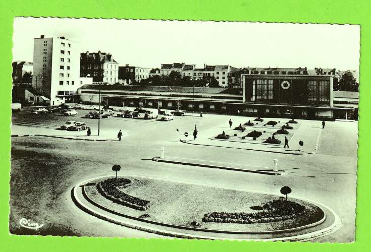 ANGERS - LA GARE