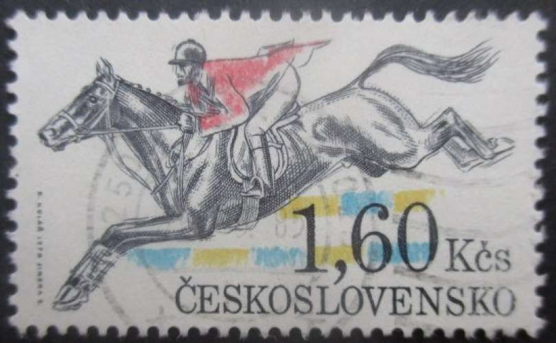 TCHECOSLOVAQUIE N°2301 Course de chevaux oblitéré 