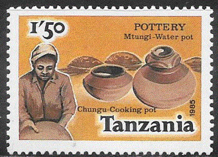 Tanzanie - YT  266E  **- Potier (1985)