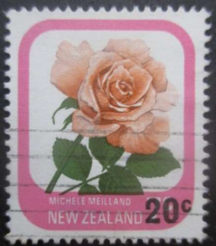NOUVELLE ZELANDE N°777 Rose oblitéré 