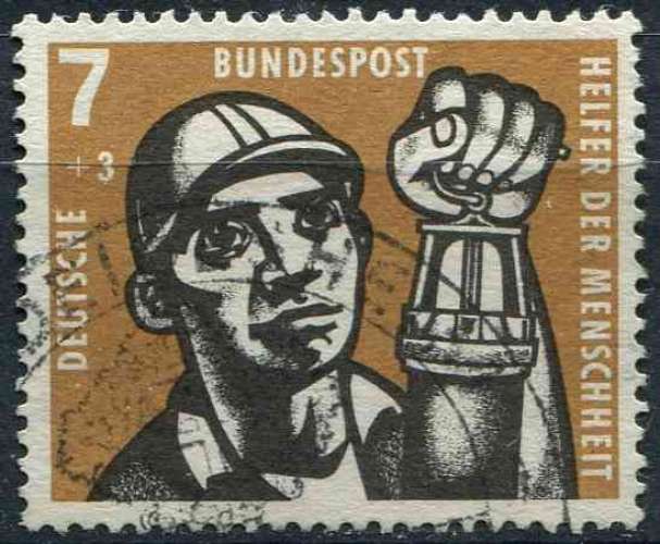ALLEMAGNE RFA 1957 OBLITERE N° 142