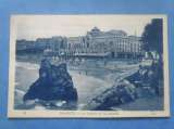 64-BIARRITZ la plage et le casino , écrite au verso