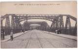 CPA 75 Paris - La rue et le Pont de Tolbiac - non circulée