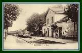 CPA Mandres (27) La Gare, voy. Sem., Train Loco (BE voir)
