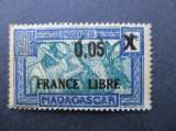 Madagascar y & t 240 ( points de rouille )1942